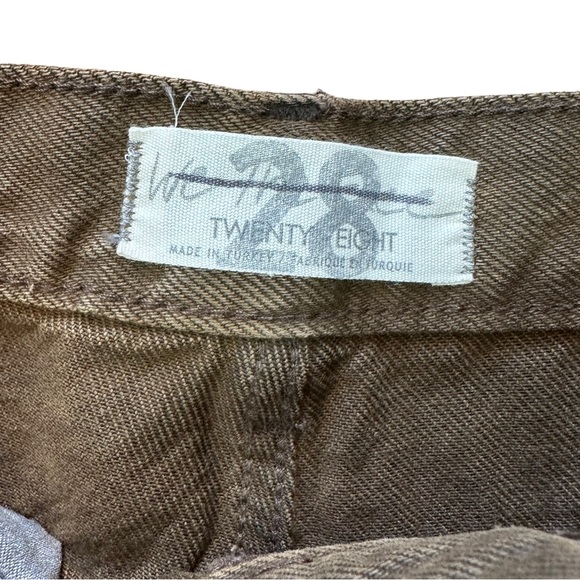 FREE PEOPLE Distressed Straight Leg Denim Jeans Brown Size 28 NWOT - Picture 7 of 10